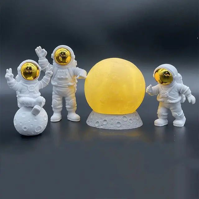 Astronaut Moon Glow Light